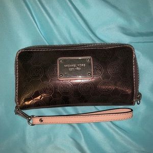 Michael Kors Wristlet